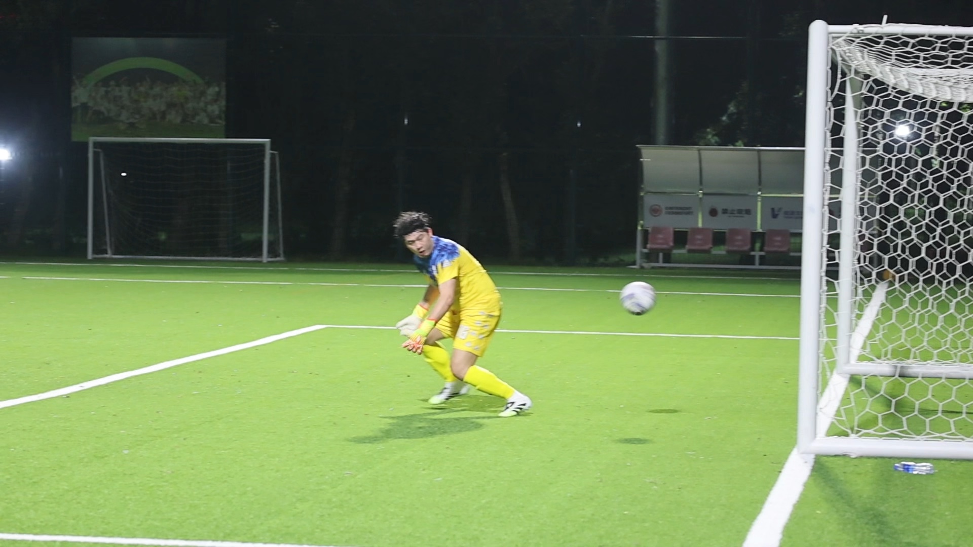 B体育体育课程-国内足球比赛的精彩瞬间引发热议