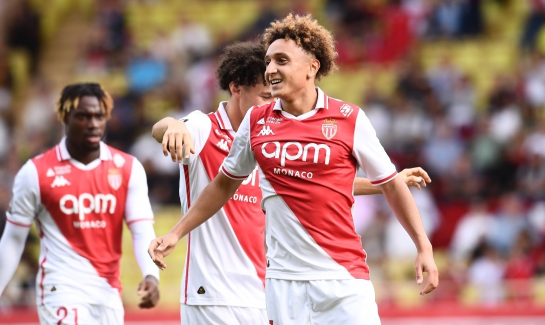 B体育体育网站-摩塞尔主场挑战南特，实力对决