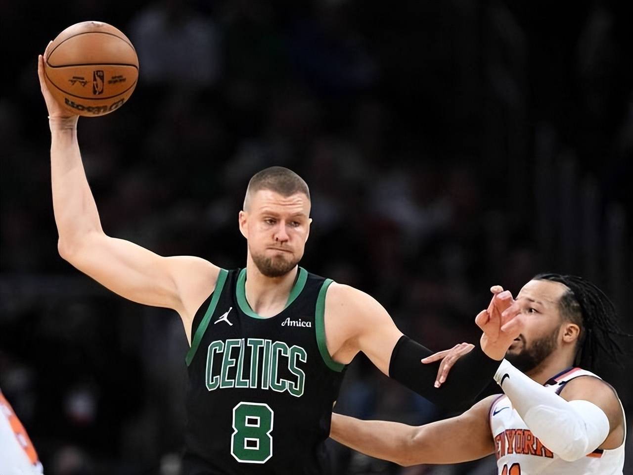 尼克斯客场输球，波尔津吉斯回归犹疑的简单介绍