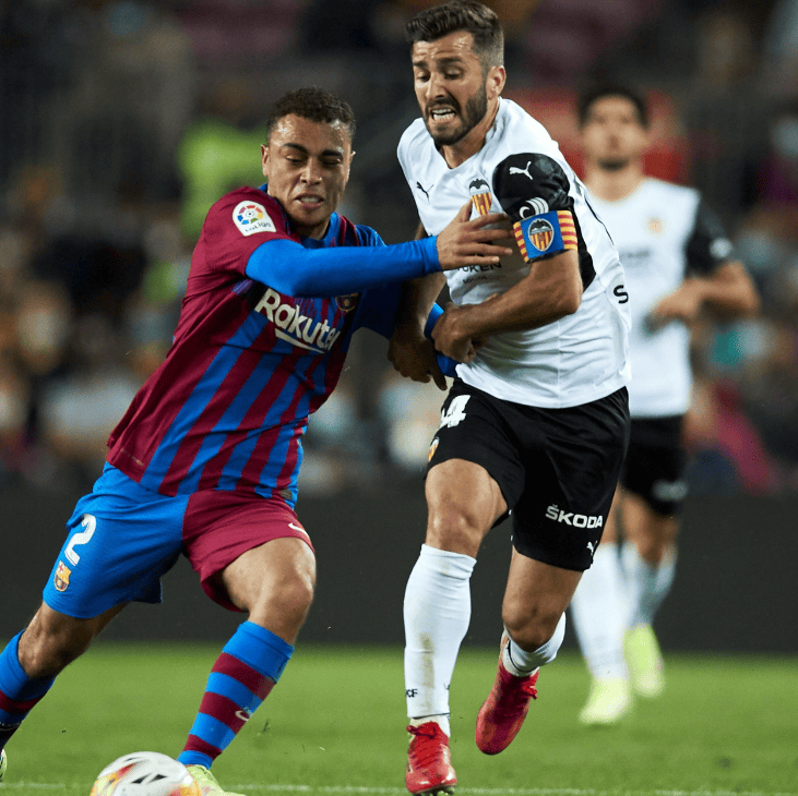 关于巴塞罗那后防奇耻大胜，前进方向模糊的信息